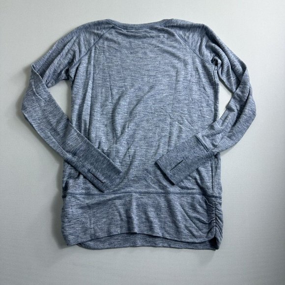 Athleta Coastal Light Gray‎ Long Sleeve Crewneck Light Sweatshirt Size Small - Picture 2 of 7